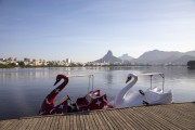 Paddle boat - Rodrigo de Freitas Lagoon - Two Brothers Mountain and Rock of Gavea in the background  - Rio de Janeiro city - Rio de Janeiro state (RJ) - Brazil