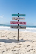 Rustic sign - Copacabana Beach - Rio de Janeiro city - Rio de Janeiro state (RJ) - Brazil