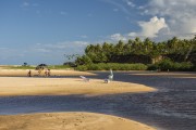 Tourists at Barra do Cahy Beach - Prado city - Bahia state (BA) - Brazil