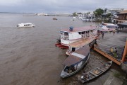 Moored boats - Parintins Port  - Parintins city - Amazonas state (AM) - Brazil