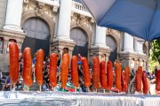 Street vendor selling sausages in front of the Municipal Theater - Cinelandia - Rio de Janeiro city - Rio de Janeiro state (RJ) - Brazil