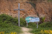Rustic sign and cross at Barra do Cahy Beach - Prado city - Bahia state (BA) - Brazil