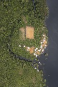 Picture taken with drone of stilt houses on the banks of Negro River - Anavilhanas National Park - Novo Airao city - Amazonas state (AM) - Brazil