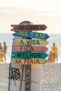 Rustic sign - Arpoador Beach - Rio de Janeiro city - Rio de Janeiro state (RJ) - Brazil
