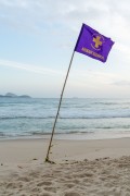 Fire Department flag indicating the presence of marine animals during the visit of the Sea lion nicknamed Joca - Rio de Janeiro city - Rio de Janeiro state (RJ) - Brazil