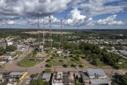 Picture taken with drone of street and houses in Presidente Figueiredo - Presidente Figueiredo city - Amazonas state (AM) - Brazil