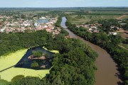 Picture taken with drone of the Apore River between the states of Goias and Mato Grosso do Sul - on the left the municipality of Lagoa Santa and on the right the district of Sao Joao do Apore - Lagoa Santa city - Goias state (GO) - Brazil