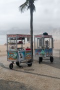 Street vendor selling in Arpoador - Rio de Janeiro city - Rio de Janeiro state (RJ) - Brazil