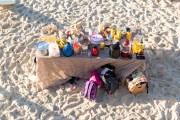 Birthday celebration table on the sand at Arpoador Beach. - Rio de Janeiro city - Rio de Janeiro state (RJ) - Brazil