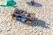 Birthday celebration table on the sand at Arpoador Beach. - Rio de Janeiro city - Rio de Janeiro state (RJ) - Brazil