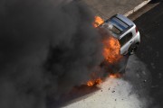 Vehicle catching fire in the Higienopolis neighborhood - Sao Jose do Rio Preto city - Sao Paulo state (SP) - Brazil