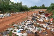 Trash dumped illegally on a road in a rural area - Selviria city - Mato Grosso do Sul state (MS) - Brazil
