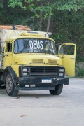 Truck with the word GOD written on the windshield - Arpoador - Rio de Janeiro city - Rio de Janeiro state (RJ) - Brazil