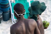 Young person on Ipanema Beach - Rio de Janeiro city - Rio de Janeiro state (RJ) - Brazil