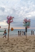 Cotton candy seller in Ipanema Beach - Rio de Janeiro city - Rio de Janeiro state (RJ) - Brazil