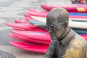 Statue of the poet Carlos Drummond de Andrade on Copacabana Beach - Rio de Janeiro city - Rio de Janeiro state (RJ) - Brazil