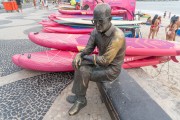 Statue of the poet Carlos Drummond de Andrade on Copacabana Beach - Rio de Janeiro city - Rio de Janeiro state (RJ) - Brazil