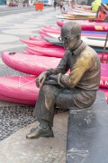 Statue of the poet Carlos Drummond de Andrade on Copacabana Beach - Rio de Janeiro city - Rio de Janeiro state (RJ) - Brazil